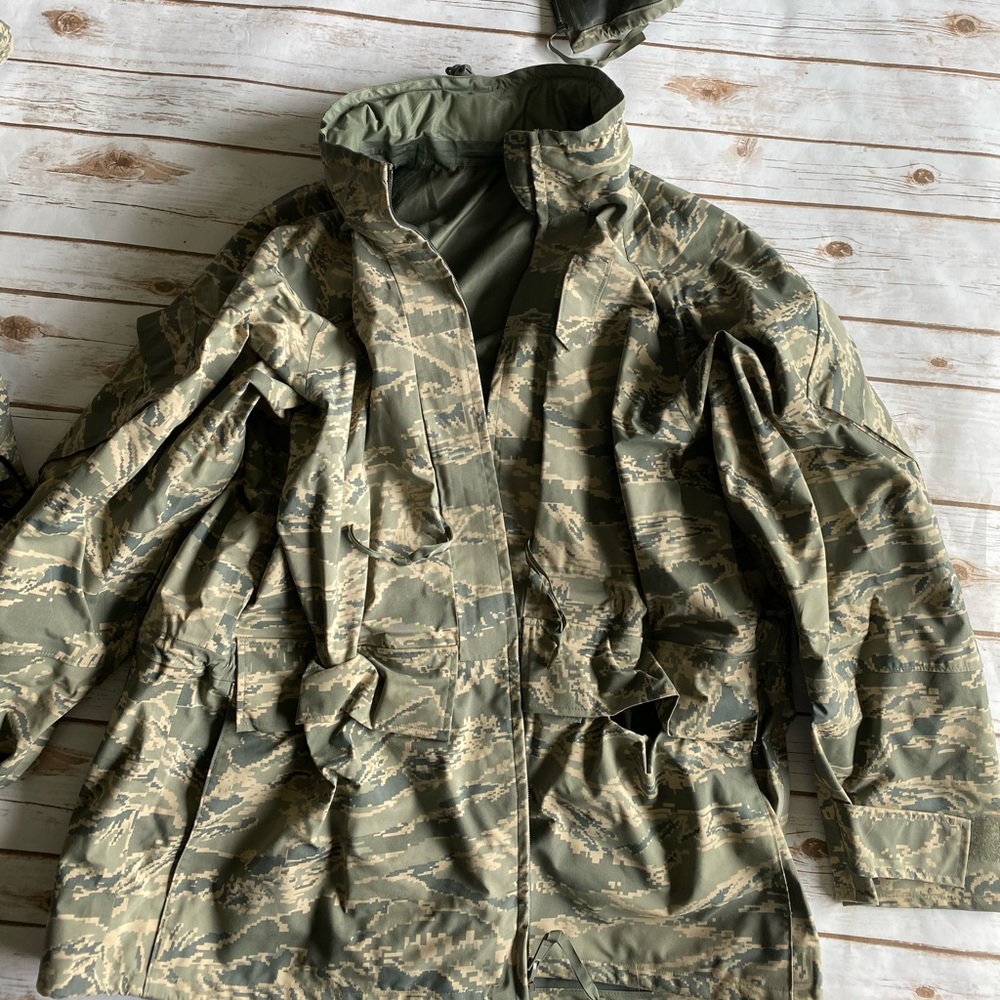 Men’s Gore-Tex military jacket